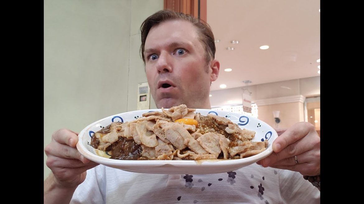 Japan Loves "Volume" Restaurants. Giant "Stamina Curry" shows not all Japanese Cuisine is healthy. Japan Loves "Volume" Restaurants. Giant "Stamina Curry" shows not all Japanese Cuisine is healthy.