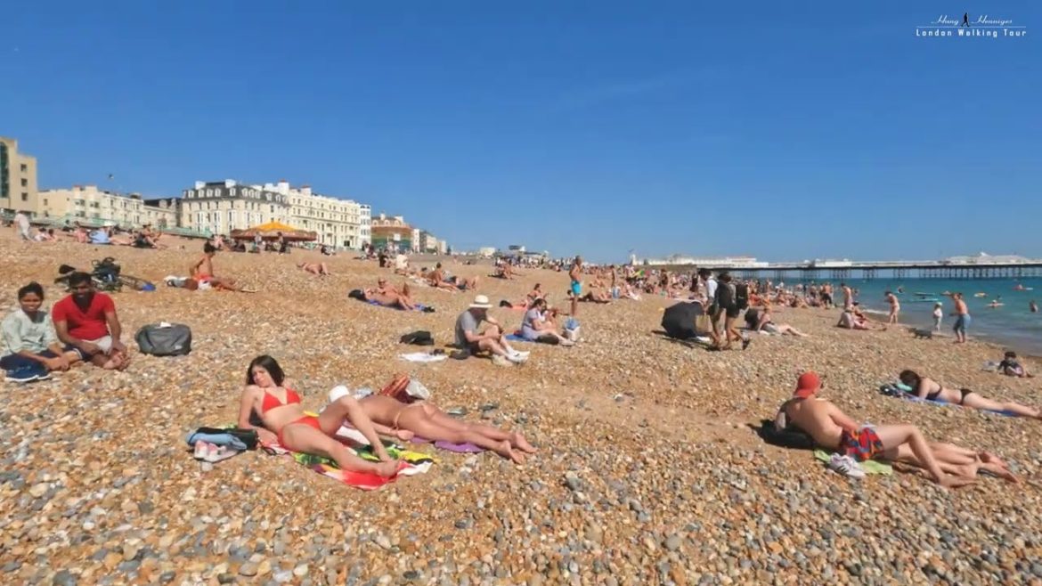 🇬🇧 England Beach Walk, ☀🏖Hot and Sunny day in BRIGHTON BEACH 2022 🇬🇧 England Beach Walk, ☀🏖Hot and Sunny day in BRIGHTON BEACH 2022