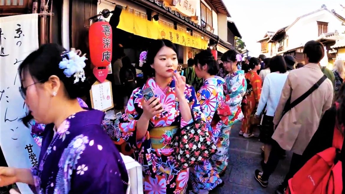 Kyoto Walk || Let's Explore Kyoto in 1 Minute || Part 4 || #shorts Kyoto Walk || Let's Explore Kyoto in 1 Minute || Part 4 || #shorts
