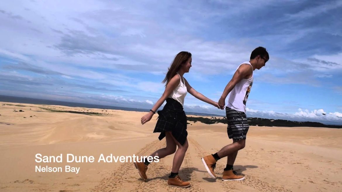 Traveling Couple walks from Brisbane to Sydney Traveling Couple walks from Brisbane to Sydney