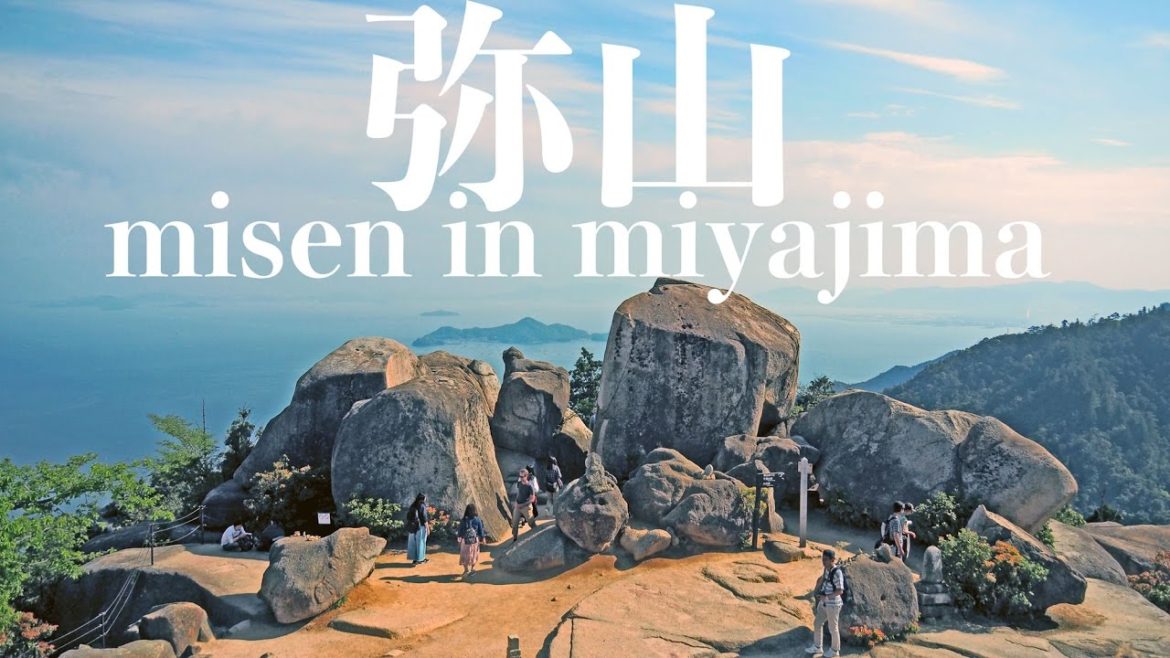 宮島 弥山に登る　Climb Misen, a world cultural heritage in Miyajima, Hiroshima, Japan