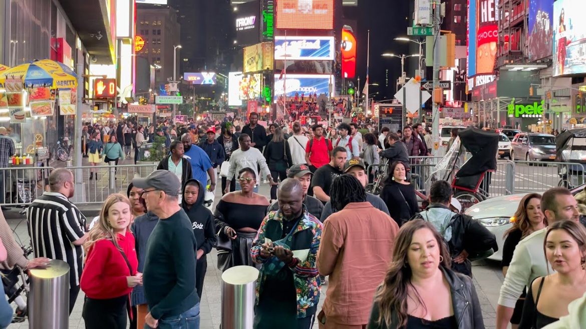 🇺🇸Live in NYC(08.07.2022): Hot Summer Night in Manhattan(87F - 31C)