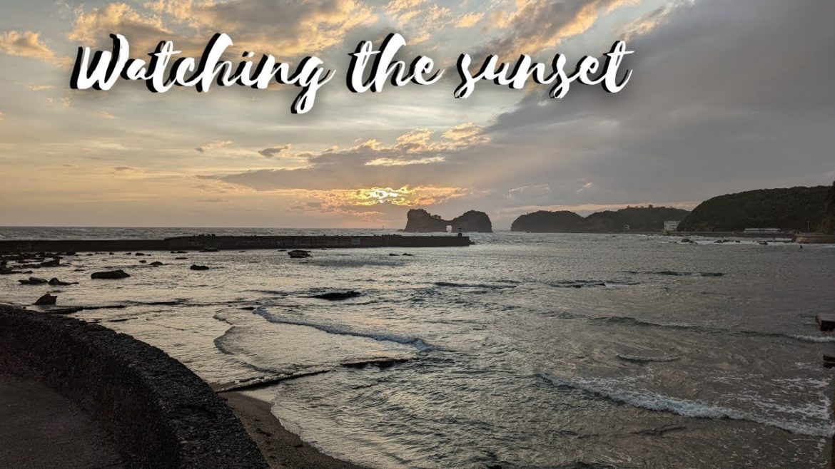 Watching the Sunset at Engetsuto 🌅 | Traveling to Shirahama Wakayama | Part 3