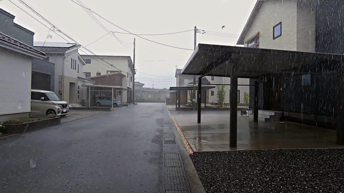 Walking in heavy rain downpour in Japan Niigata Shibata