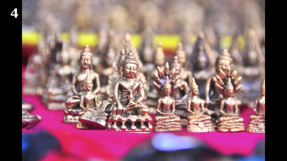 ①　Photo Fight in Chiang Mai!