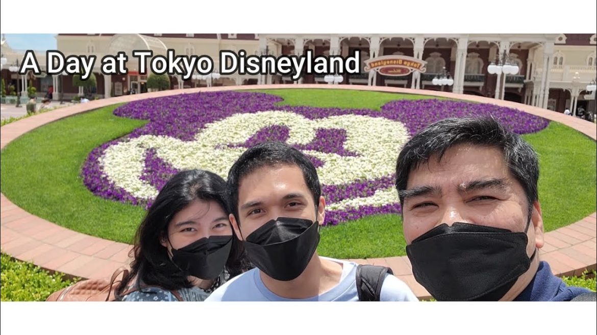 A Day at Tokyo Disneyland - Papa's Birthday Celebration Part 2