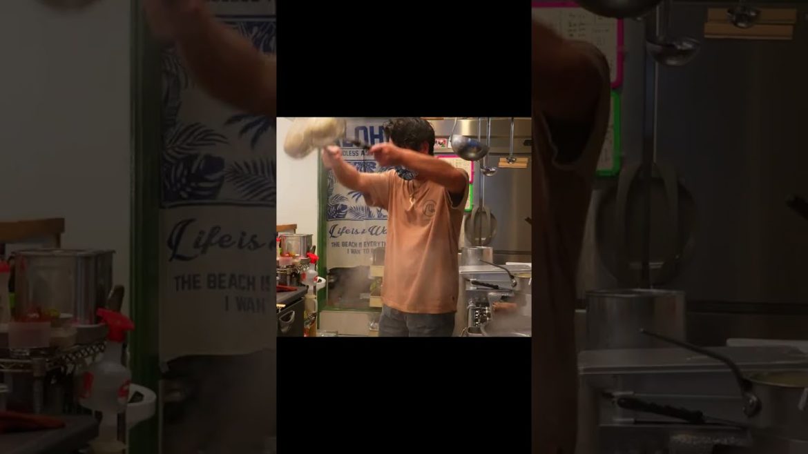 Japanese Ramen Noodles Restaurant in Tokyo ラーメン street food #shorts Japanese Ramen Noodles Restaurant in Tokyo ラーメン street food #shorts