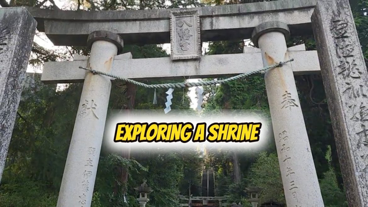 EXPLORING A SHRINE IN HIROSHIMA!