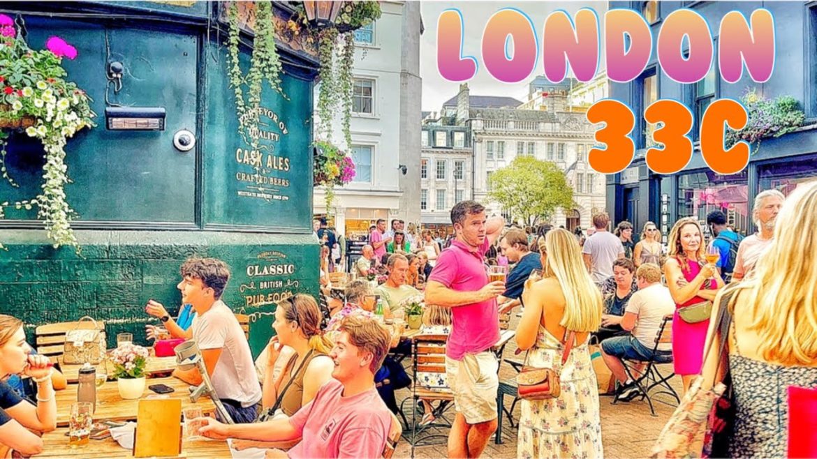 Londons Extreme Heat: Central London Summer Streets Walking Tour - 13 Aug 2022