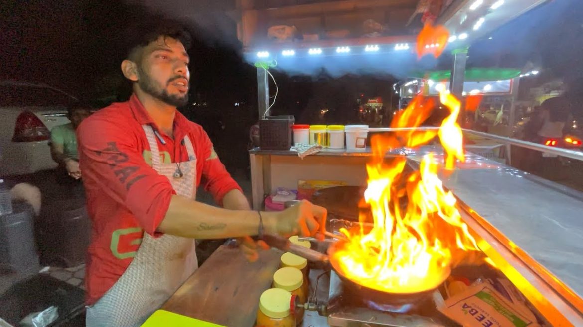 Best Hardworking Frankie Maker of India | Indian Street Food
