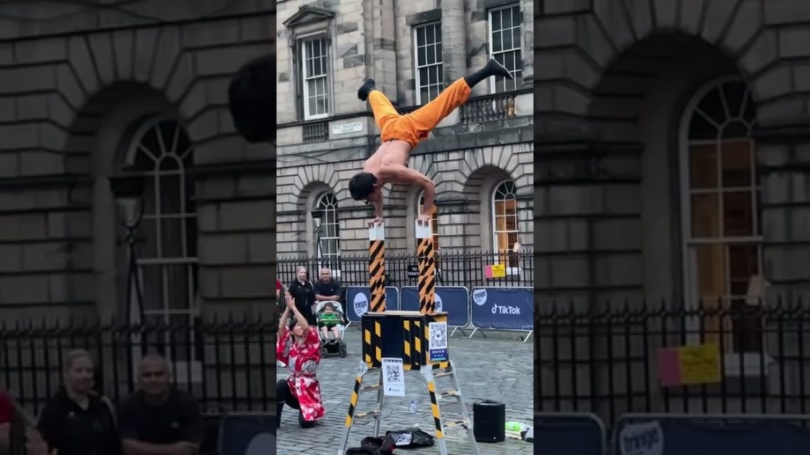 Edinburgh Fringe Festival 2022 Japanese Performer Street Show