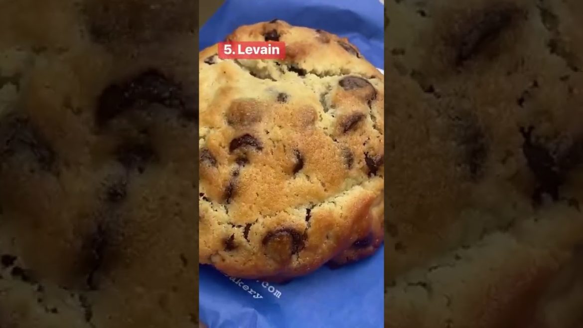 These are the best chocolate chip cookies in NYC #cookies #bakedgoods #gooey #shorts #foodinsider These are the best chocolate chip cookies in NYC #cookies #bakedgoods #gooey #shorts #foodinsider