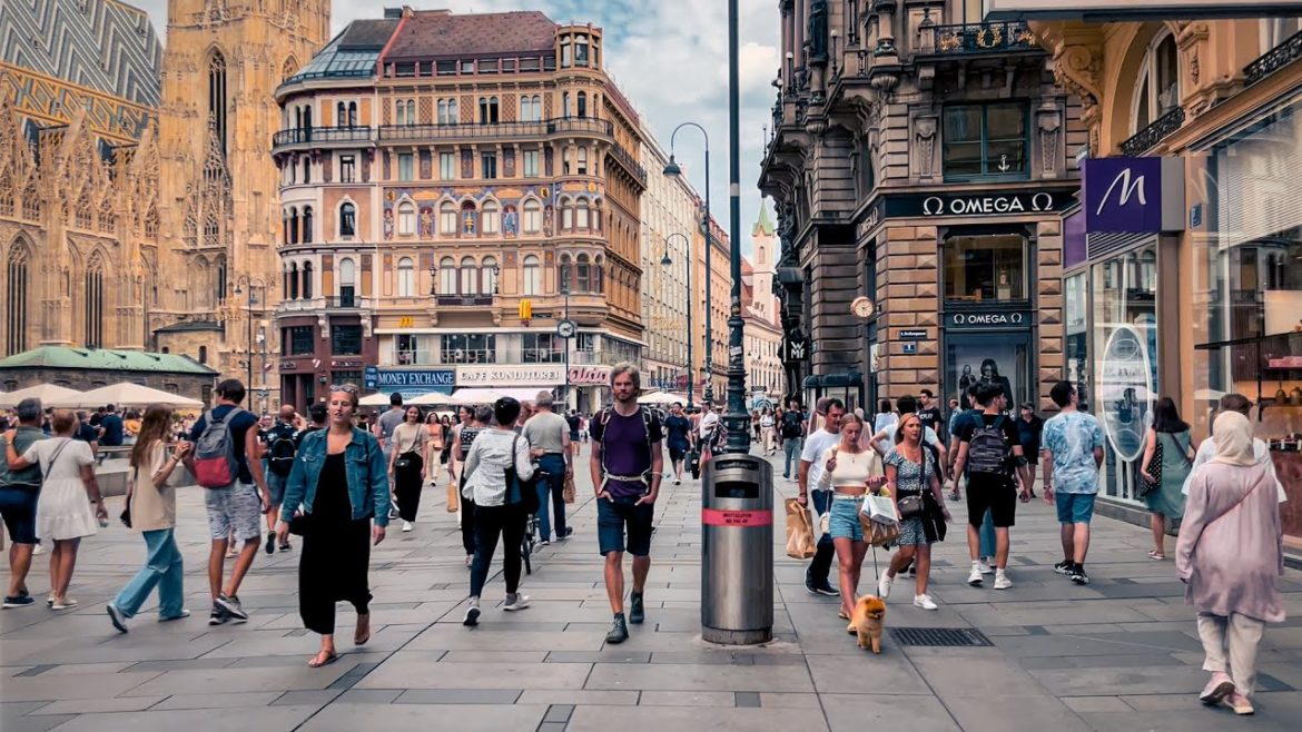 Vienna Walk, City Center, August 2022 | 4K HDR