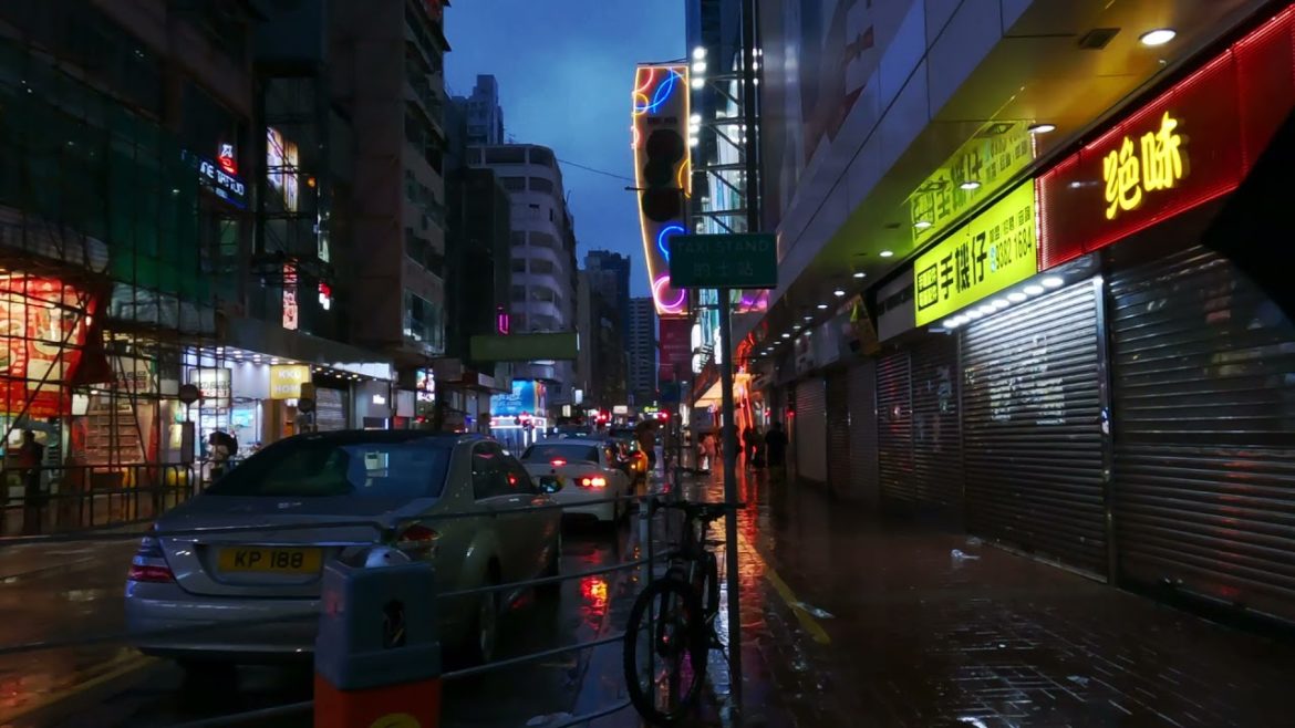 Hong Kong Walking Tour - Prince Edward to Jordan (Typhoon Evening)