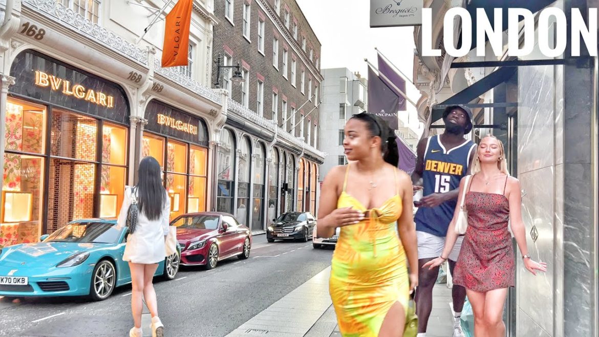 London Sunset Walk, What happens after the designer shops on Bond Street in Mayfair are closed