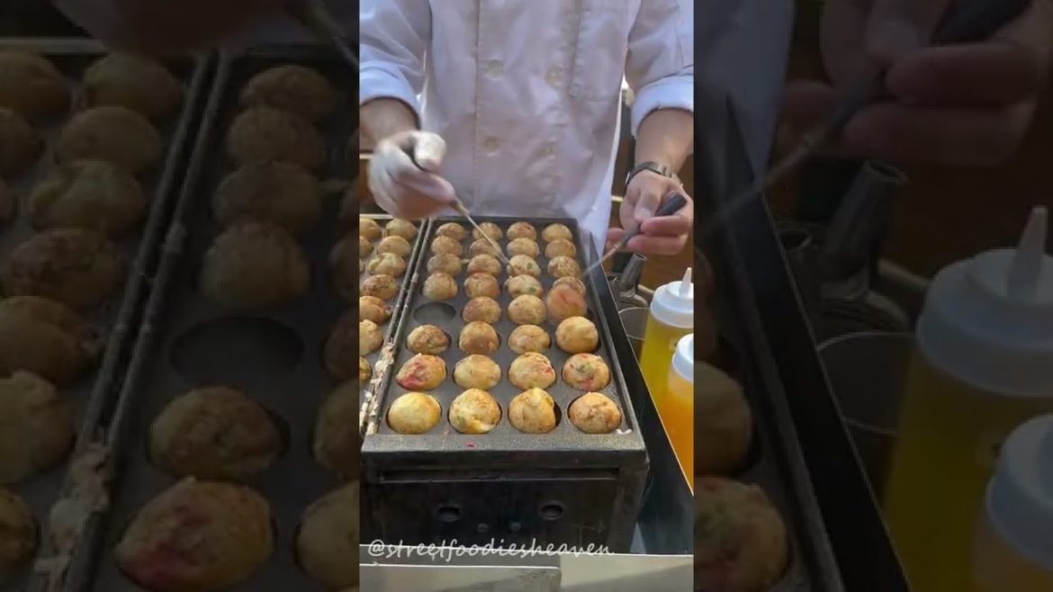 DELICIOUS Japanese Street Food Balls in Japan