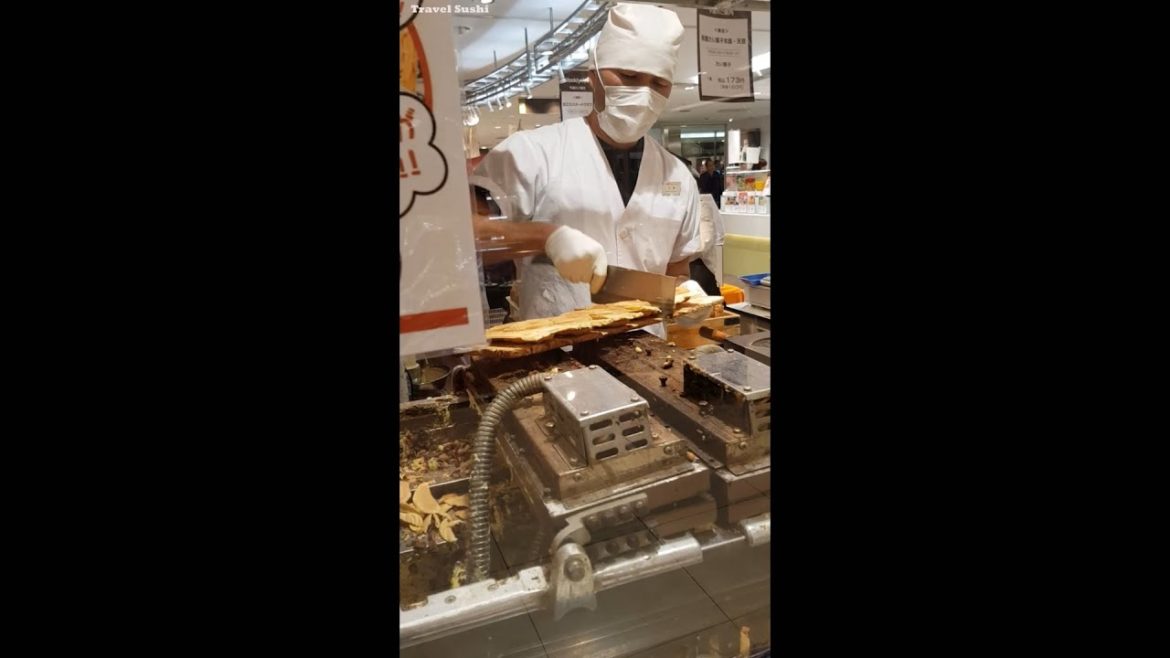 TAIYAKI in Japan | #Shorts | Japanese Street Food