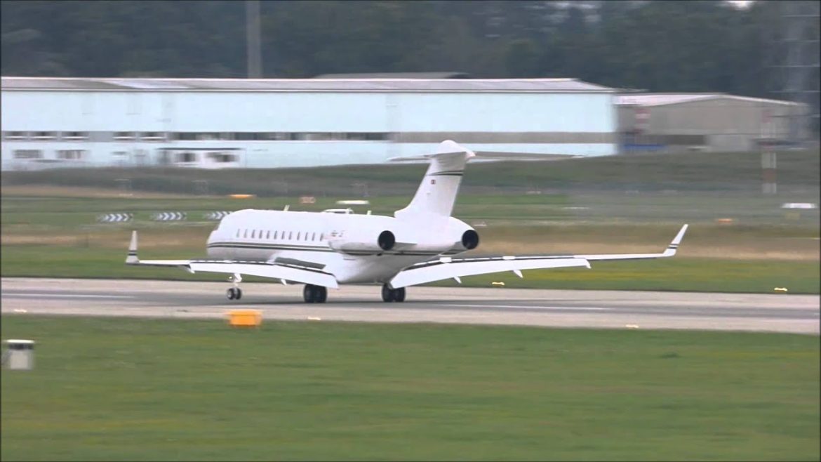 [FullHD] 4 Business Jets landing and takeoff at Geneva/GVA/LSGG