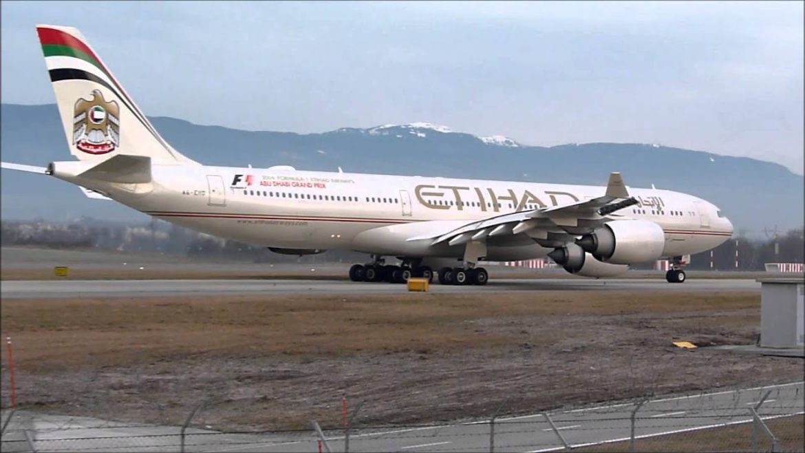 [HD] Etihad Airbus A340-500 taxi & takeoff at Geneva/GVA