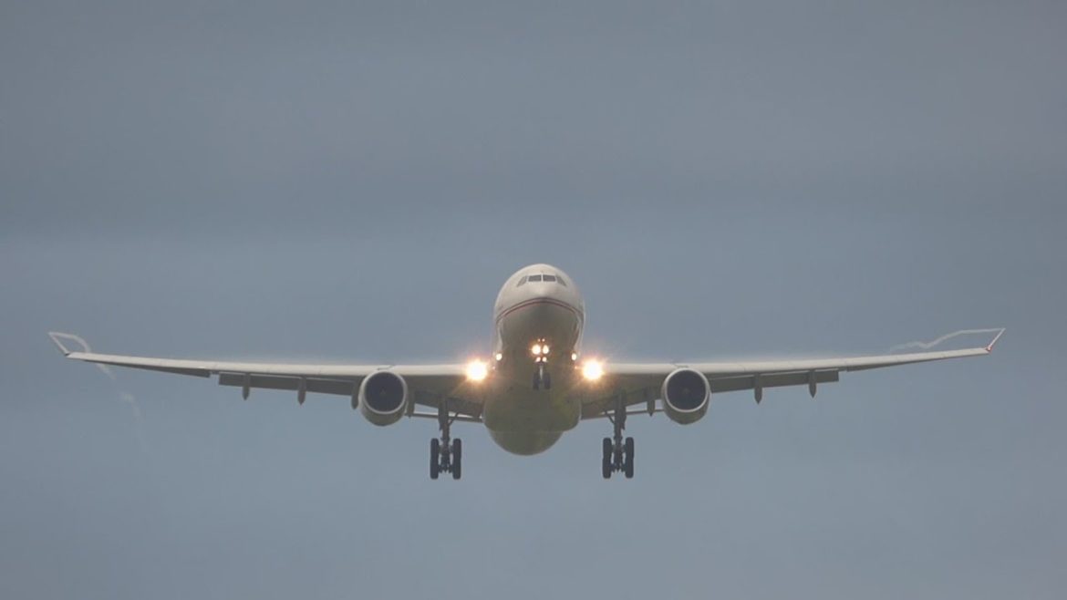 [FullHD] Morning Landing! Etihad Airbus A330-300 at Geneva/GVA/LSGG