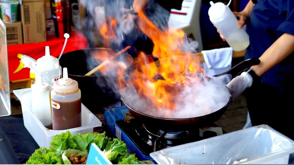 Japanese Street Food | Wagyu Japanese Beef Stir-Fried with Garlic and Flavored with Soy Sauce