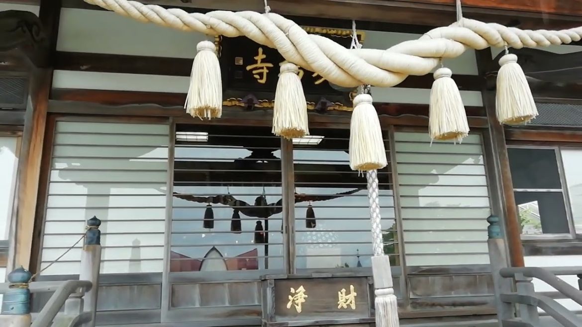 妙福寺、チャチャのぼり、函館。雨のときぶらりしながら奇妙な太鼓聞きました〜〜幸福!  Myofuku temple in Hakodate, mysterious drums 妙福寺、チャチャのぼり、函館。雨のときぶらりしながら奇妙な太鼓聞きました〜〜幸福!  Myofuku temple in Hakodate, mysterious drums