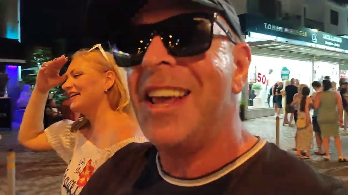 Welsh Superstars.. We meet Darren & the gang as we storm the Kato Paphos Promenade.. Paphos Cyprus.. Welsh Superstars.. We meet Darren & the gang as we storm the Kato Paphos Promenade.. Paphos Cyprus..