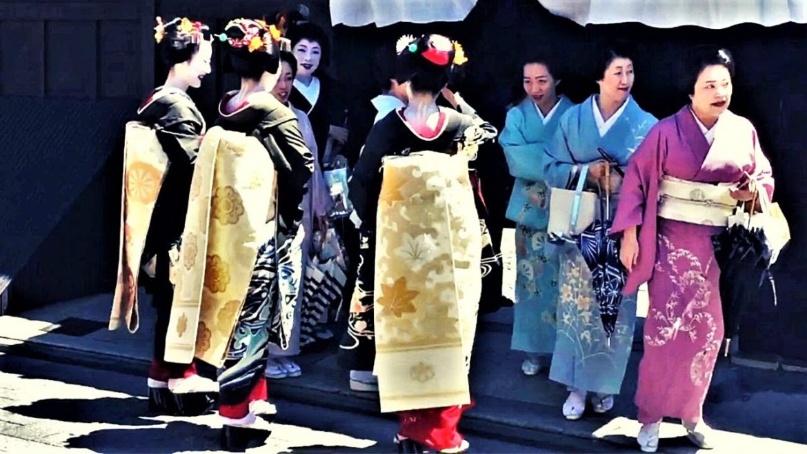 Kyoto Walk || Let's Explore Kyoto | GEISHA WATCHING IN KYOTO  || Part 6