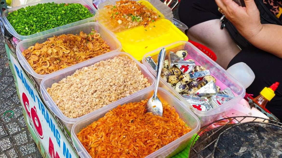7 Amazing Vietnamese Street Food 2022 - City Center