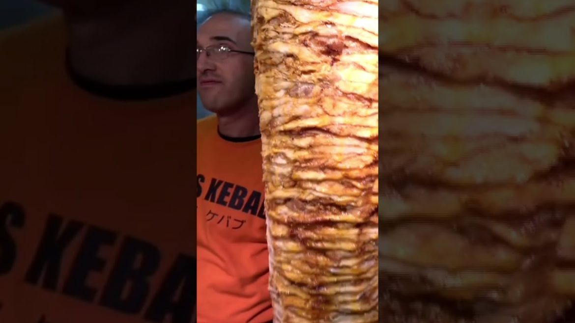 Tokyo’s Best Kebab Sandwich! #cheapeats