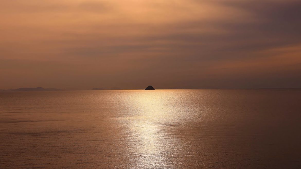 【Japan 1minute Travel HIROSHIMA Innoshima】 広島 因島（因島からの朝景タイムラプス動画）