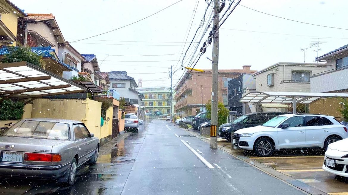 【4K】Snow Walk in Modern Japanese Neighborhood (Nagoya)