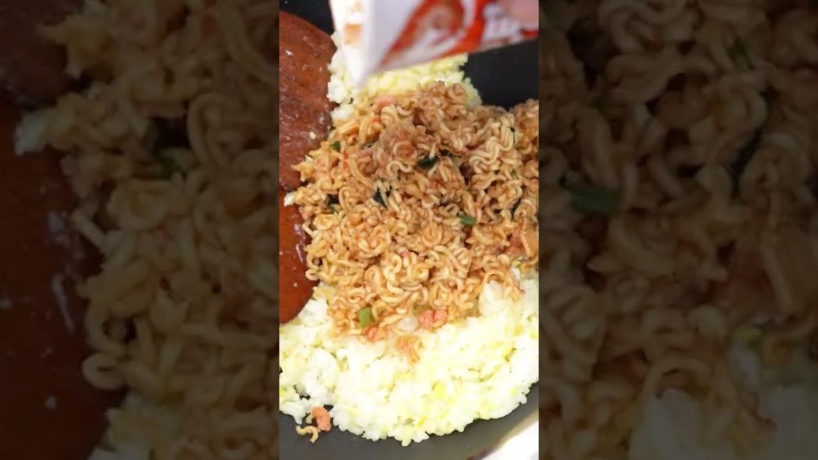 컵라면 볶음밥┃커라식품┃Cup Noodle Fried Rice┃#shorts