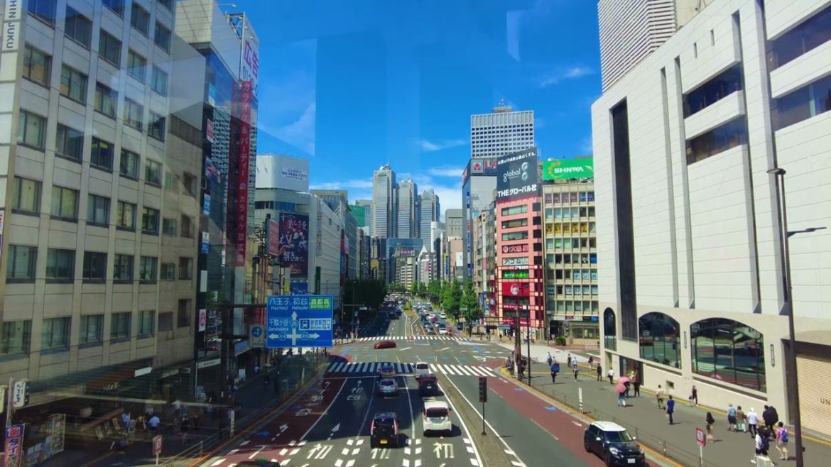 Tokyo Travel | What does it look like during a weekday in Shinjuku?