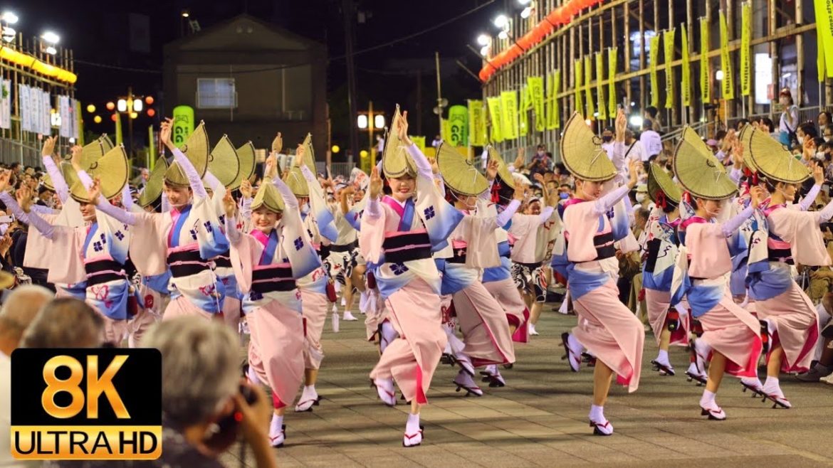【天水連】天女舞う女踊りと宙飛ぶ男踊り 阿波踊り2022 - Awaodori in 8K