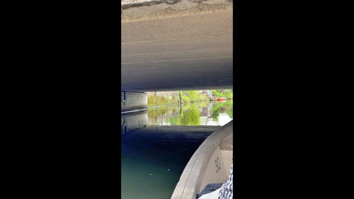 Boat passing NARROW BRIDGE !?!? #shorts