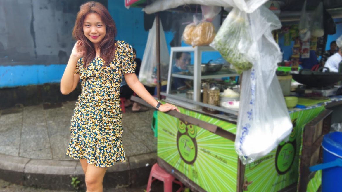 Street food is my passion | Burma Life