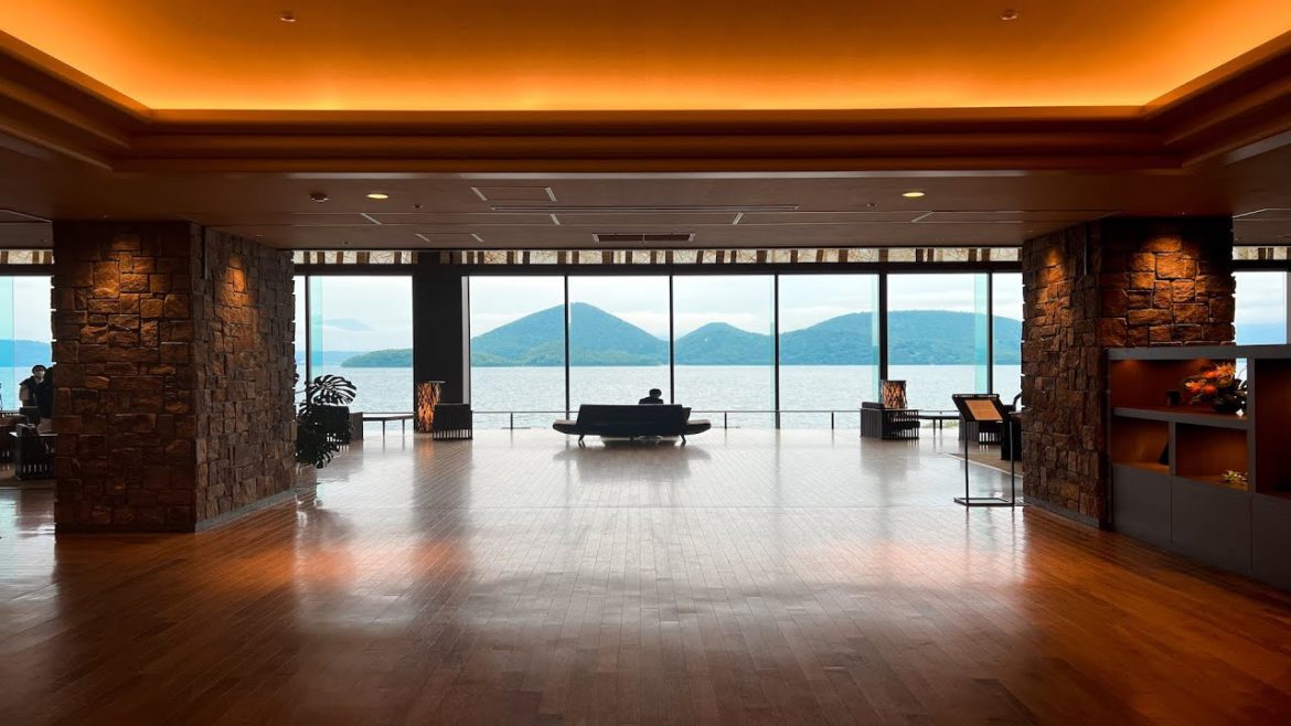 北海道の「洞爺サンパレスリゾート&スパ」に泊まってみたらロビーが凄すぎた。