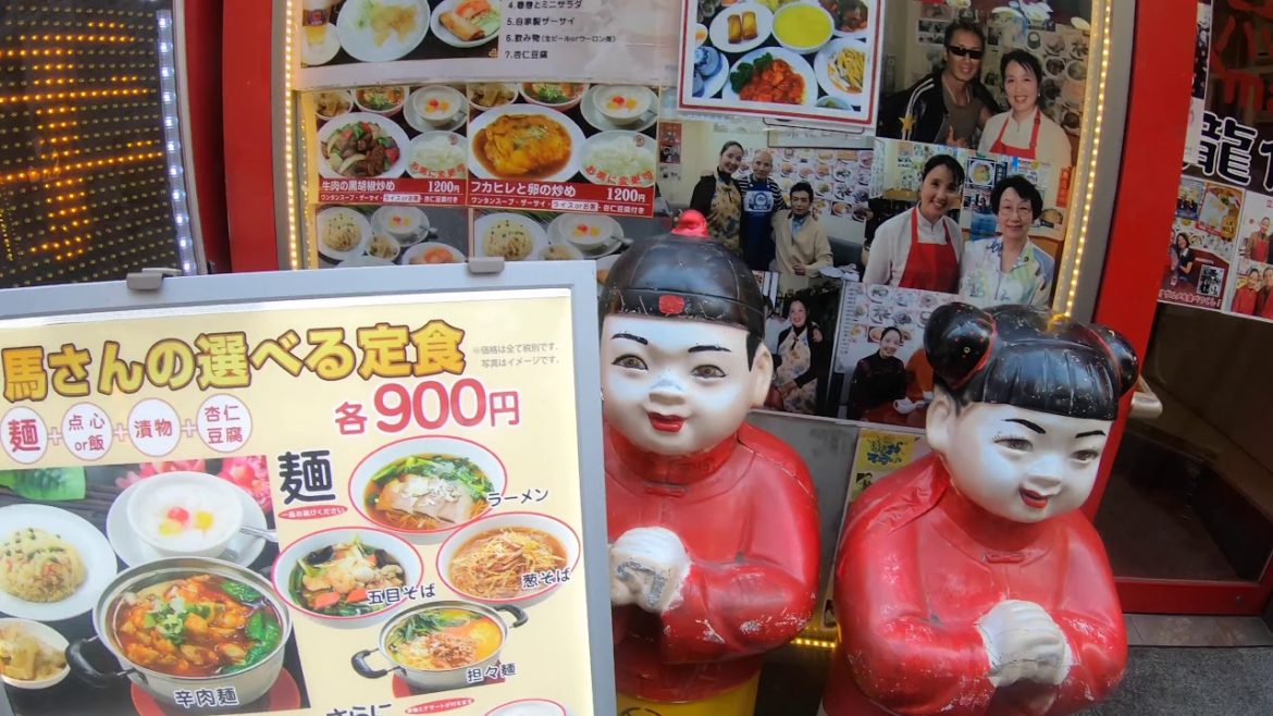 Japanese Hotcakes & Walk Around Chinatown In Yokohama | Japan