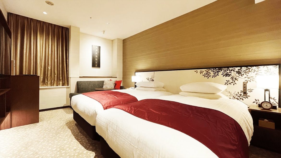 Travel to Japan's Luxurious&Modern Hotel in Tokyo surrounded by books📚 | Shiba Park Hotel