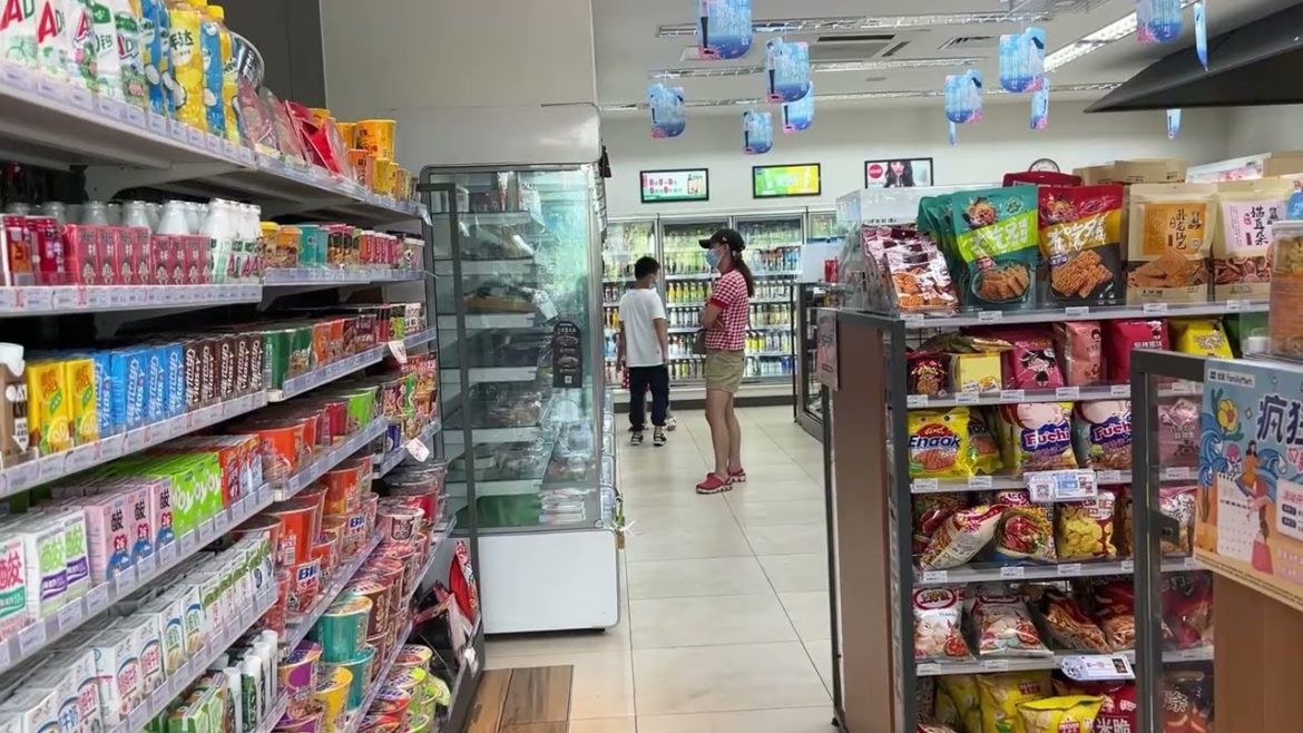 3 Convenience Foods at Family Mart in Japan/日本全家便利店的3種方便食品 - Street Food