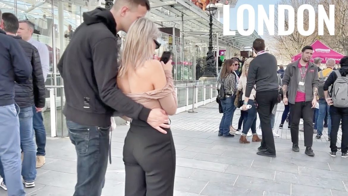 London Walk, London Riverside Walk, South Bank, Westminster Bridge, Parliament Square, Big Ben. London Walk, London Riverside Walk, South Bank, Westminster Bridge, Parliament Square, Big Ben.