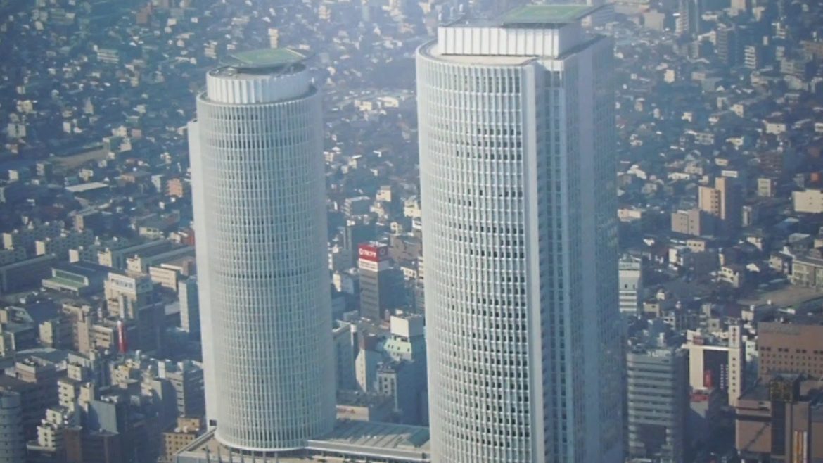 Japan has World's Biggest Train Station!