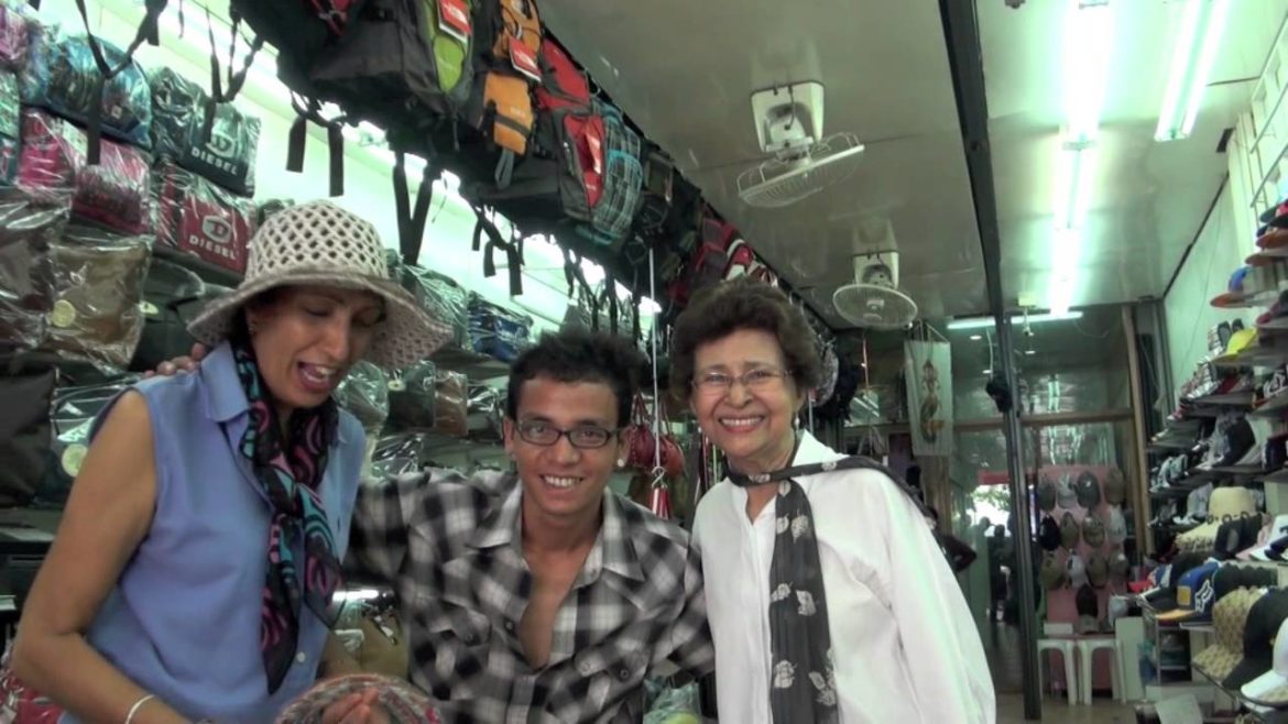 PHUKET 4 OF 6 - SHOPPING IN PATONG