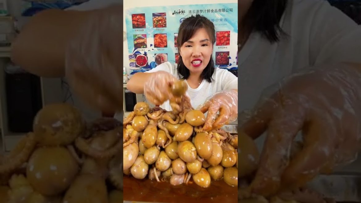 Ah na smile - ASMR eating seafood with talking