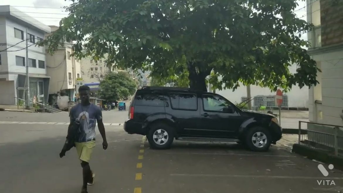 FREETOWN, SIERRA LEONE 🇸🇱! LIGHTFOOT BOSTON STREET.