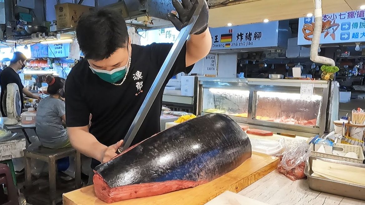 Top Chef Cuts Bluefin Tuna In 5 Minute