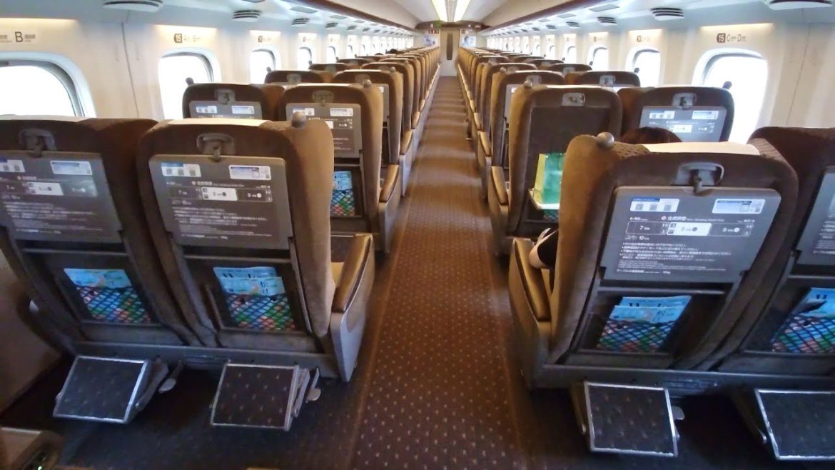 Trying Kodama's Green Car Cheaper than Regular Car[Japan's Shinkansen Bullet Train]