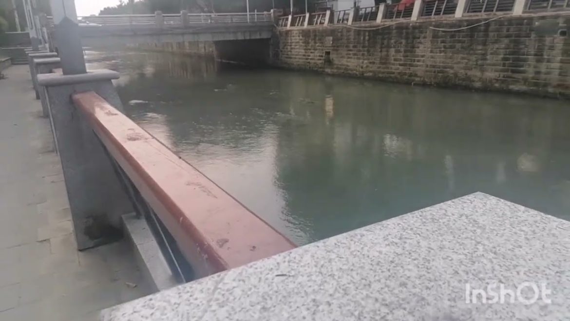 Walk to river | China