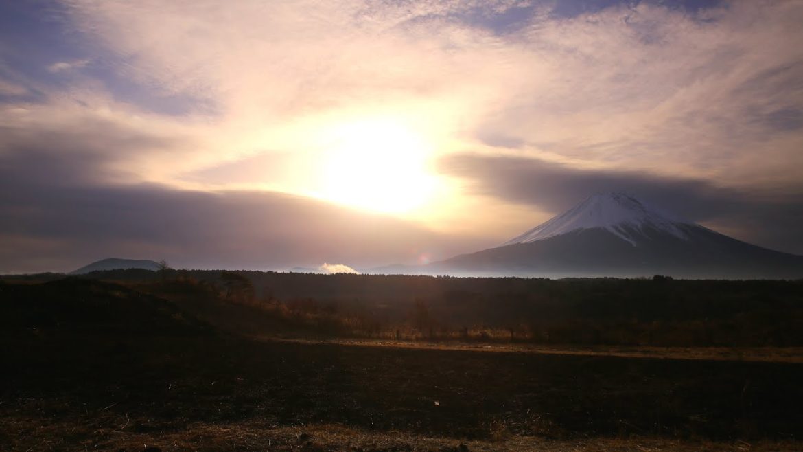 【Japan 1minute Travel Mt.FUJI Asagiri Plateau】富士山 朝霧高原（朝霧高原から見た早朝の富士山のタイムラプス動画）